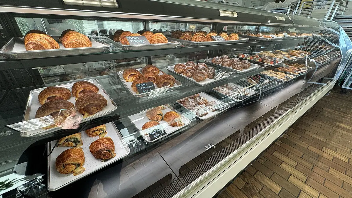 Cake Shop – patisserie in Caldmore, Walsall